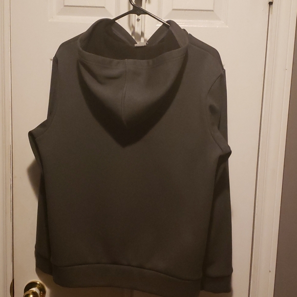 Bench sweater | Medium - Picture 2 of 4